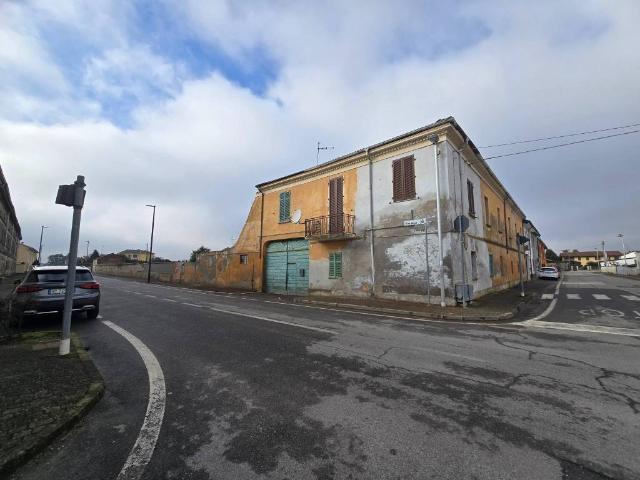 Rustico in vendita a Piemonte, Vercelli