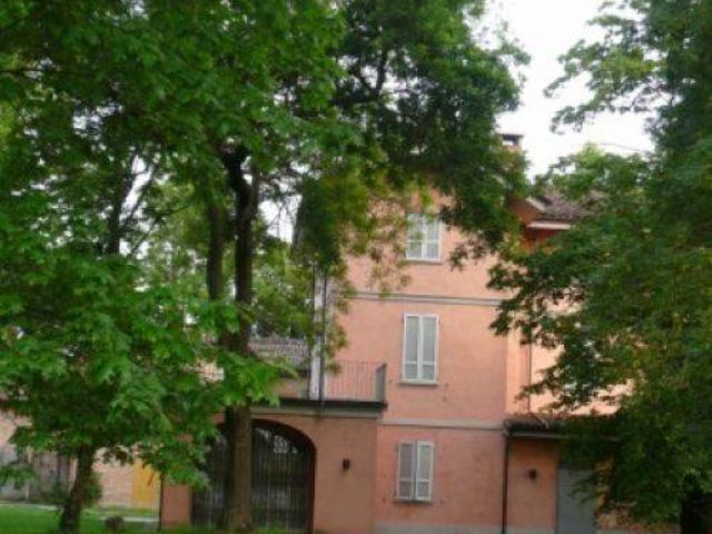 Rustico in vendita a Montale, Piacenza