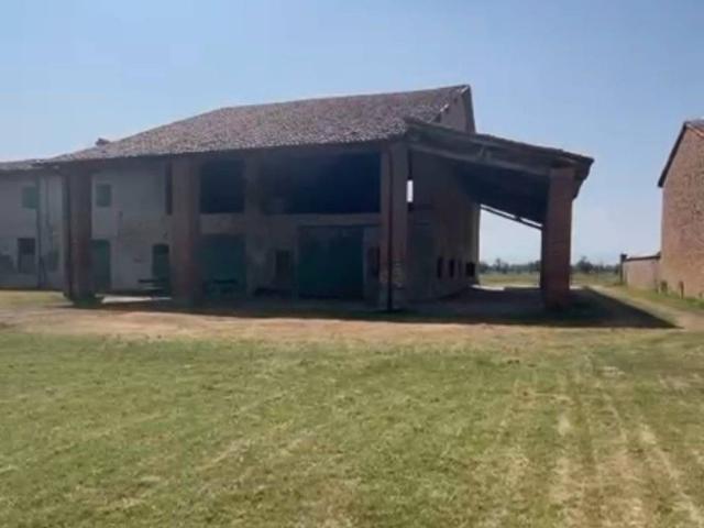 Rustico in vendita a Piacenza, Reggio Emilia