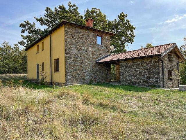 Rustico in vendita a Piana Crixia, Liguria