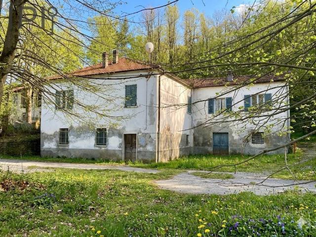 Rustico in vendita a Piana Crixia, Liguria