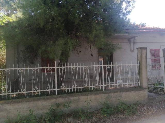 Rustico in vendita a Pianella, Abruzzo