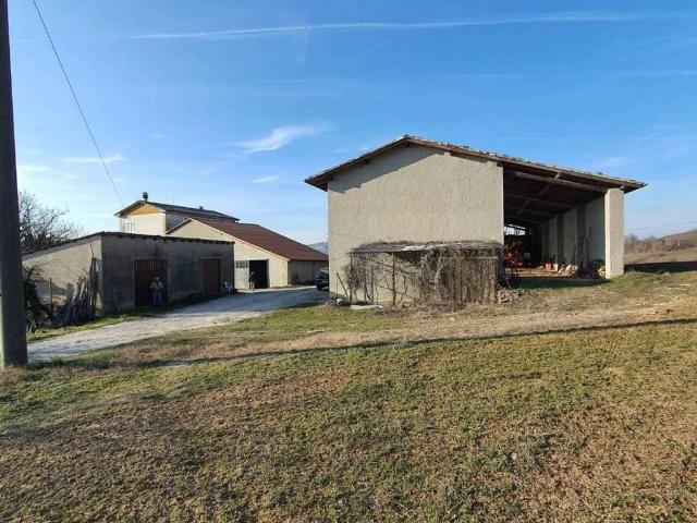Rustico in vendita a Nibbiano, Reggio Emilia