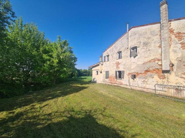 Rustico in vendita a Albarea, Pianiga