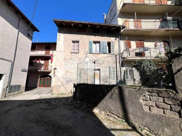 Rustico in vendita a Groppino, Piario