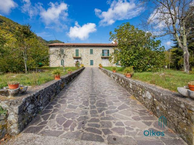 Rustico in vendita a Unione Comuni Garfagnana, Piazza Al Serchio