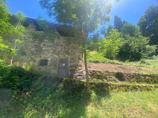 Rustico in vendita a Comunità Montana della Valle Brembana, Piazzolo