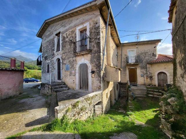 Rustico in vendita a Picinisco, Lazio