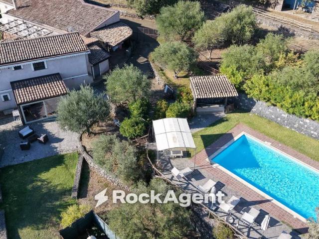 Rustico in vendita a Zappello di Campagna, Piedimonte Etneo
