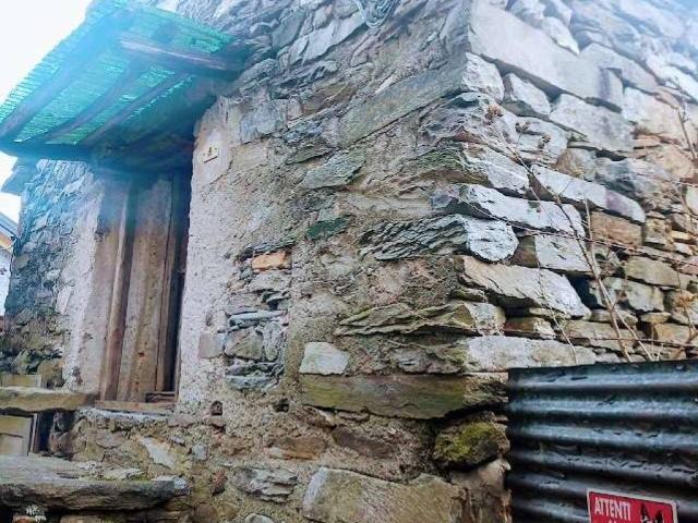 Rustico in vendita a Bannio Anzino, Piemonte