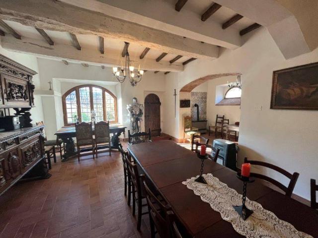 Rustico in vendita a Piegaro, Umbria