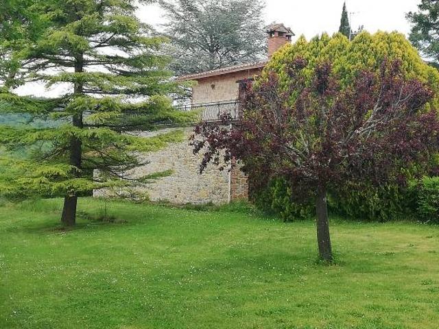 Rustico in vendita a Piegaro, Umbria