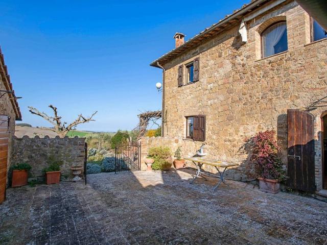 Rustico in vendita a Acqua Puzzola, Pienza