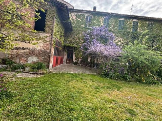 Rustico in vendita a Pietra De' Giorgi, Lombardia