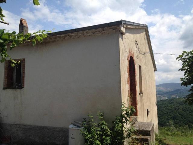 Rustico in vendita a Pietrabbondante, Molise