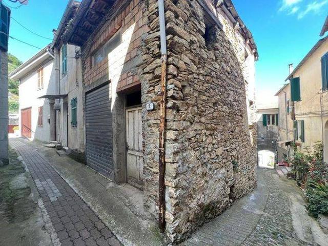 Rustico in vendita a Pietrabruna, Liguria