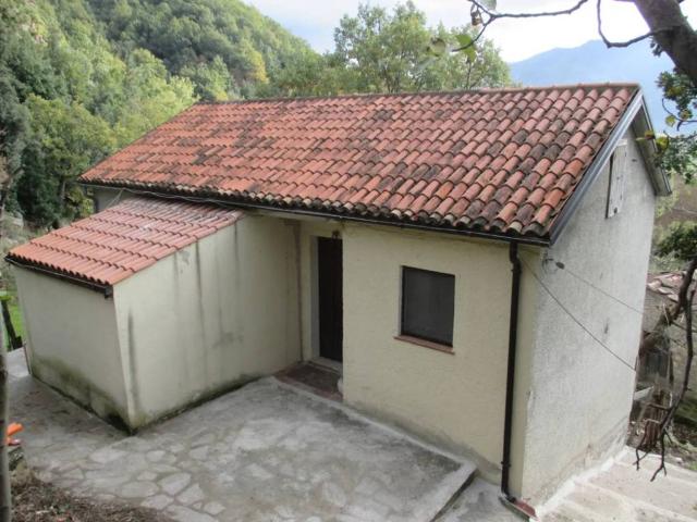 Rustico in vendita a Pietrapertosa, Basilicata