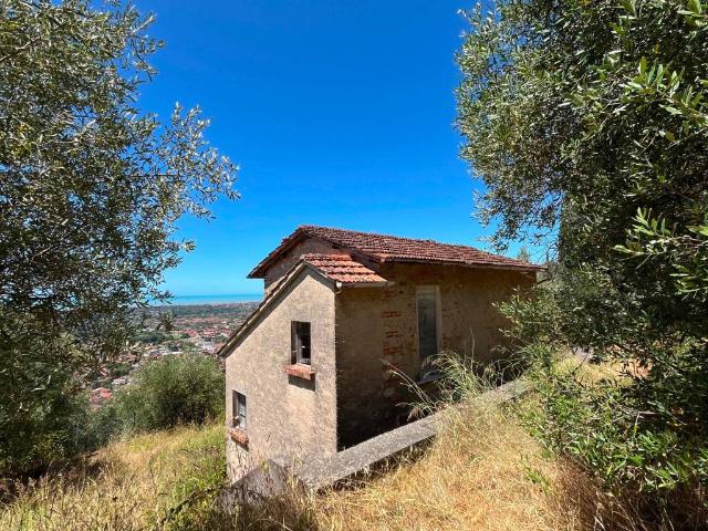 Rustico in vendita a Tonfano, Toscana