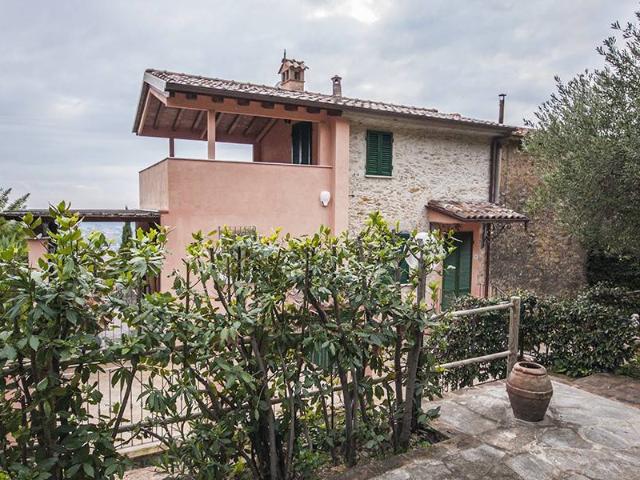 Rustico in vendita a Tonfano, Toscana