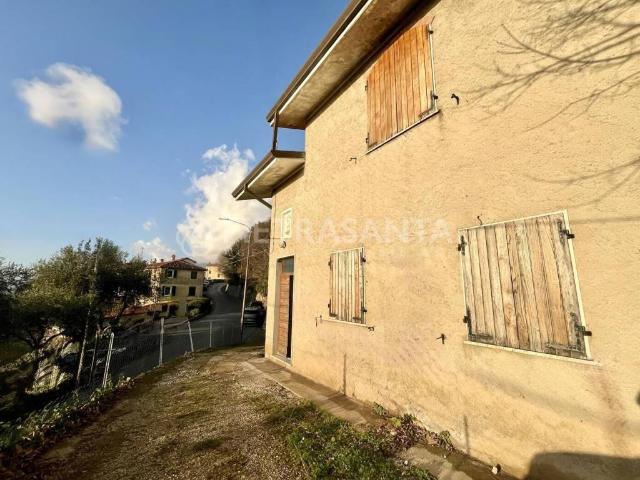 Rustico in vendita a Solaio, Tonfano