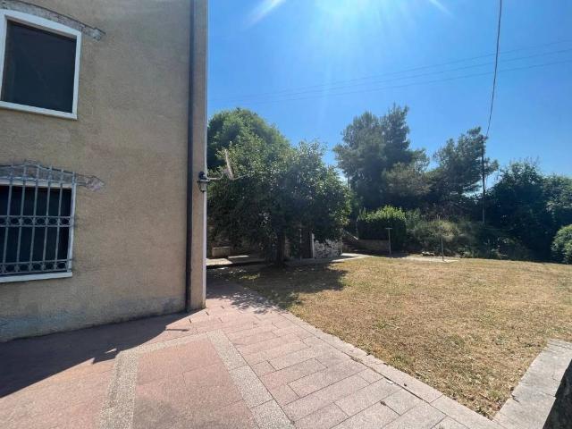 Rustico in vendita a Tonfano, Toscana