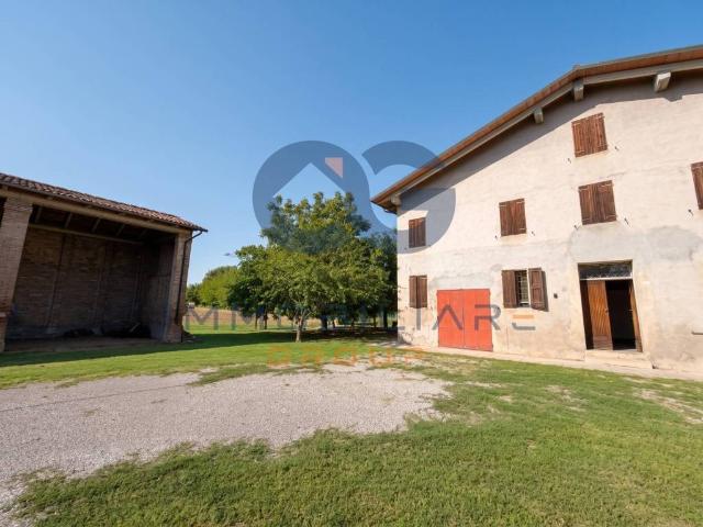 Rustico in vendita a Pieve di Cento, Bologna