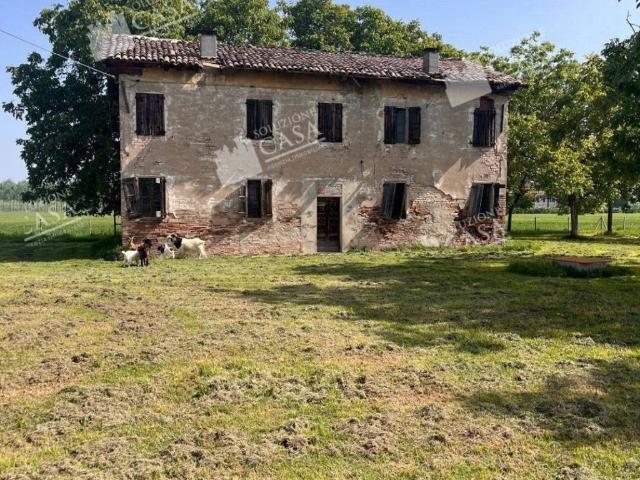 Rustico in vendita a Unione Reno Galliera, Pieve Di Cento