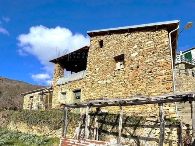 Rustico in vendita a Pieve Di Teco, Liguria