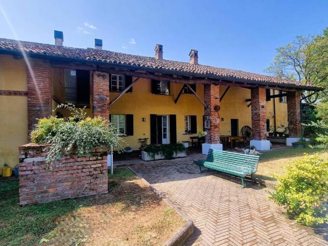 Rustico in vendita a Pieve Emanuele, Lombardia