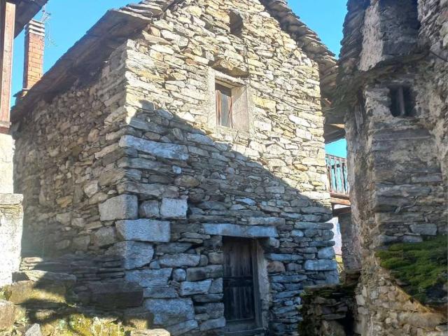 Rustico in vendita a Bannio Anzino, Piemonte