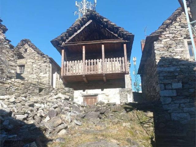 Rustico in vendita a Bannio Anzino, Piemonte