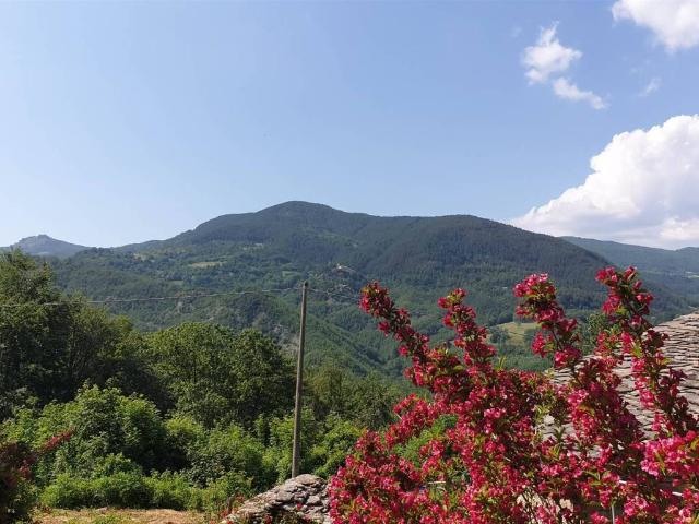 Villa Indipendente in vendita a Unione dei comuni del Frignano, Pievepelago