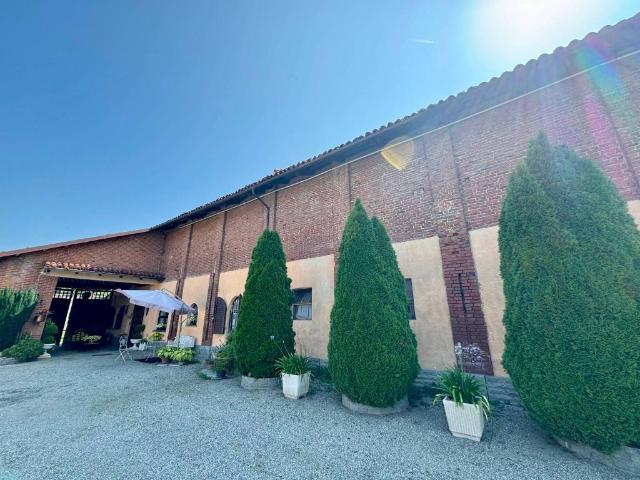 Rustico in vendita a San Luigi, Piemonte