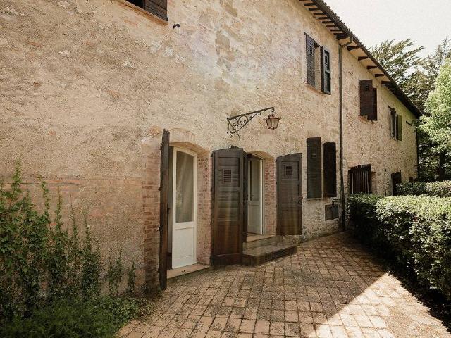 Rustico in vendita a Paradiso-Prata, Pioraco