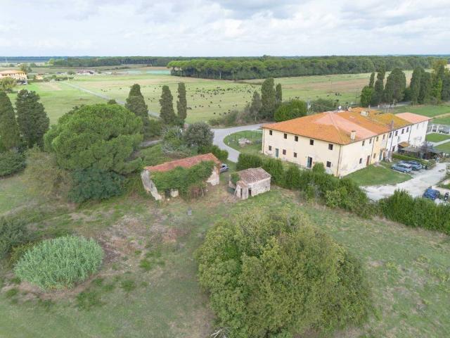 Rustico in vendita a Pisa, Toscana