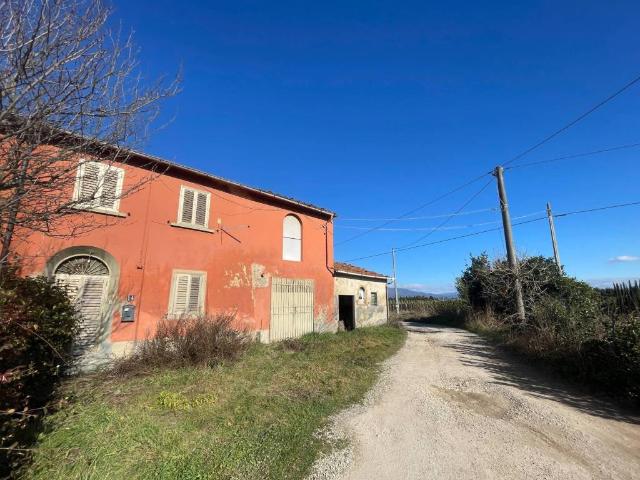 Rustico in vendita a Pistoia, Toscana