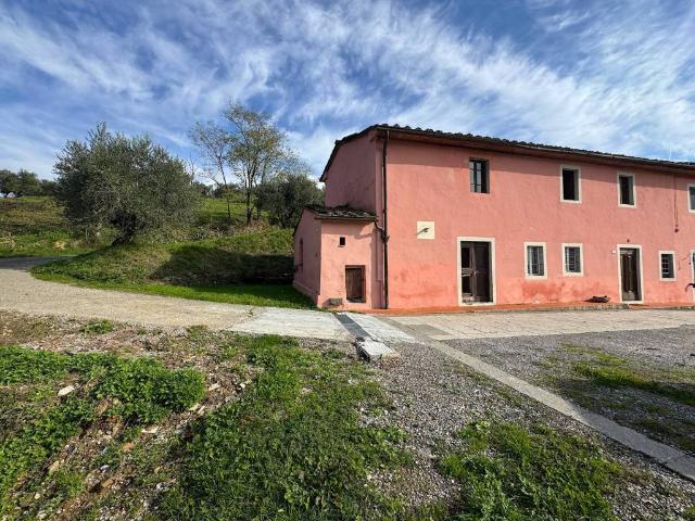 Rustico in vendita a Il Pettirosso, Pistoia