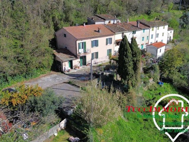 Rustico in vendita a Pistoia, Toscana