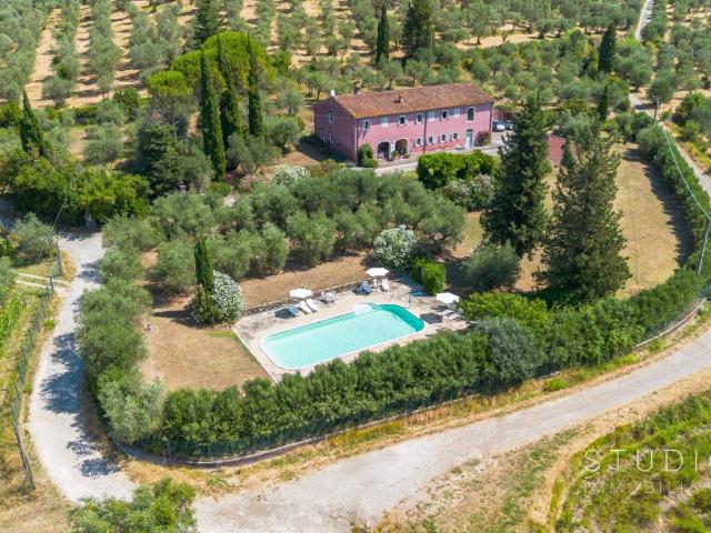 Rustico in vendita a Pistoia, Toscana