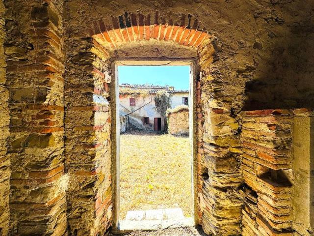 Rustico in vendita a Pistoia, Toscana