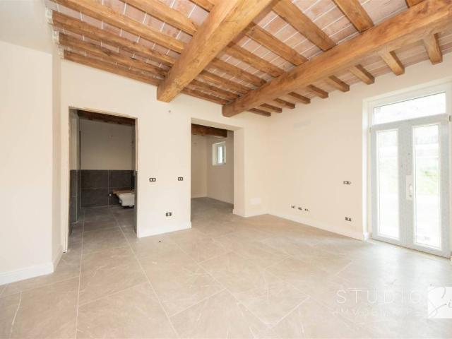 Rustico in vendita a Pontelungo, Pistoia