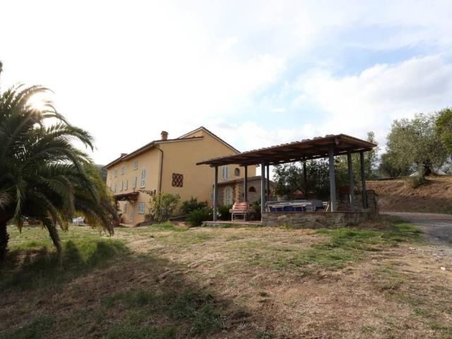 Rustico in vendita a Gello, Pistoia