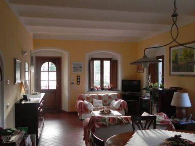 Rustico in vendita a Pistoia, Toscana