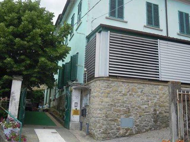 Rustico in vendita a Le Grazie, Pistoia