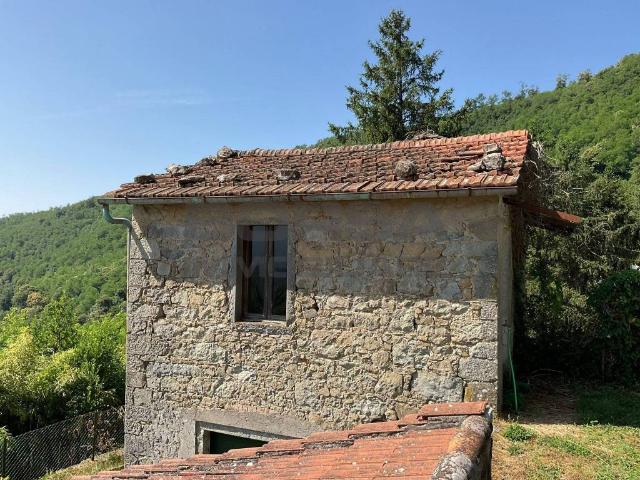 Rustico in vendita a Le Grazie, Pistoia