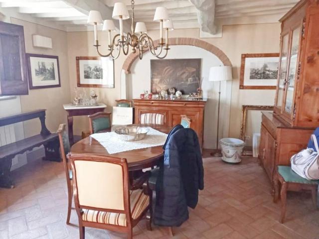 Rustico in vendita a Pistoia