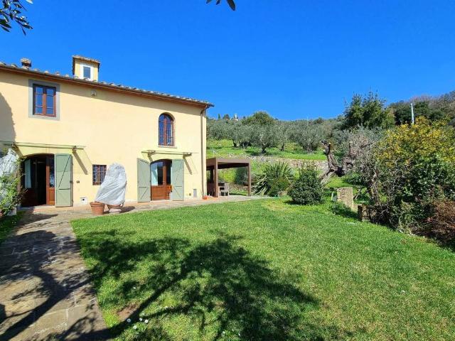Rustico in vendita a Pistoia, Toscana