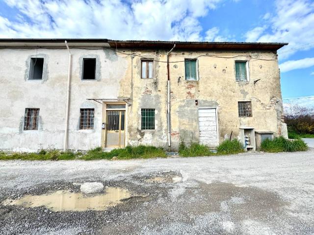 Rustico in vendita a Canapale, Pistoia