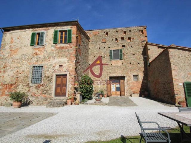 Rustico in vendita a Le Fornaci, Pistoia
