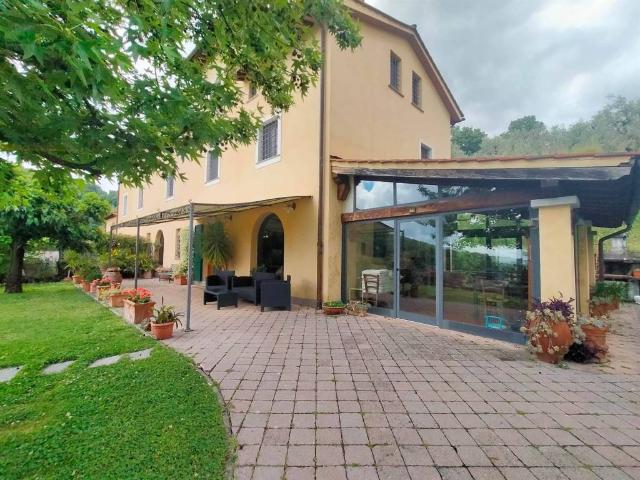 Rustico in vendita a Pistoia, Toscana
